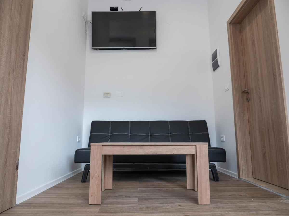 Apartments Aura Deskle Extérieur photo