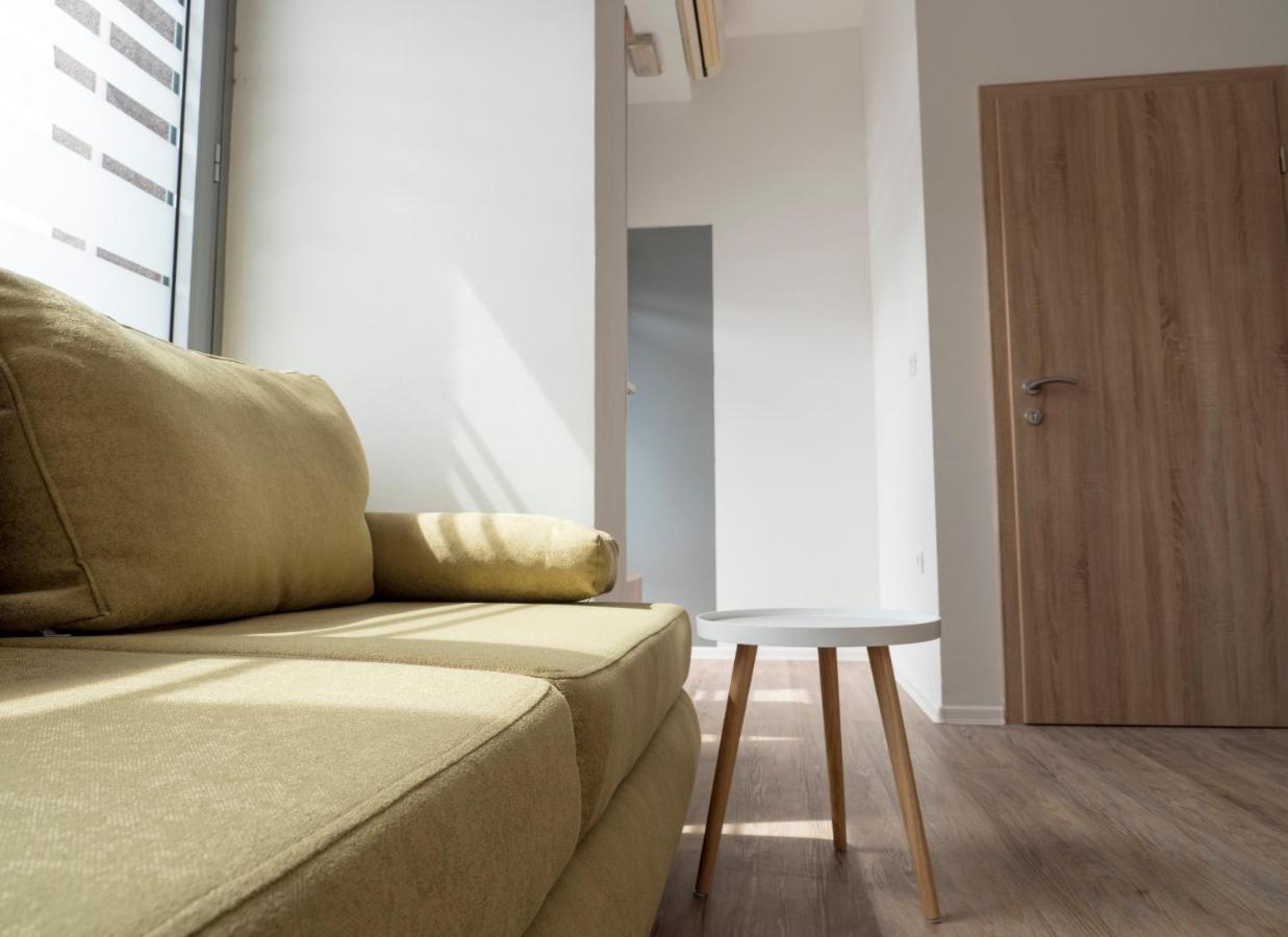 Apartments Aura Deskle Extérieur photo